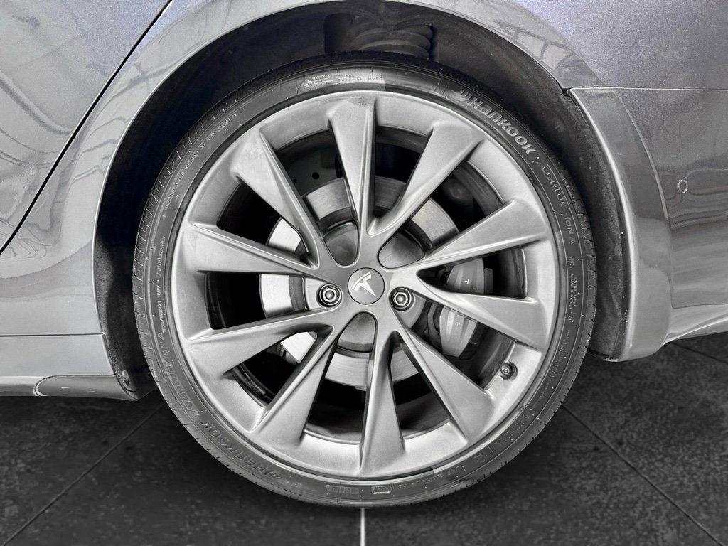 Used 2020 Tesla Model S Long Range image 33