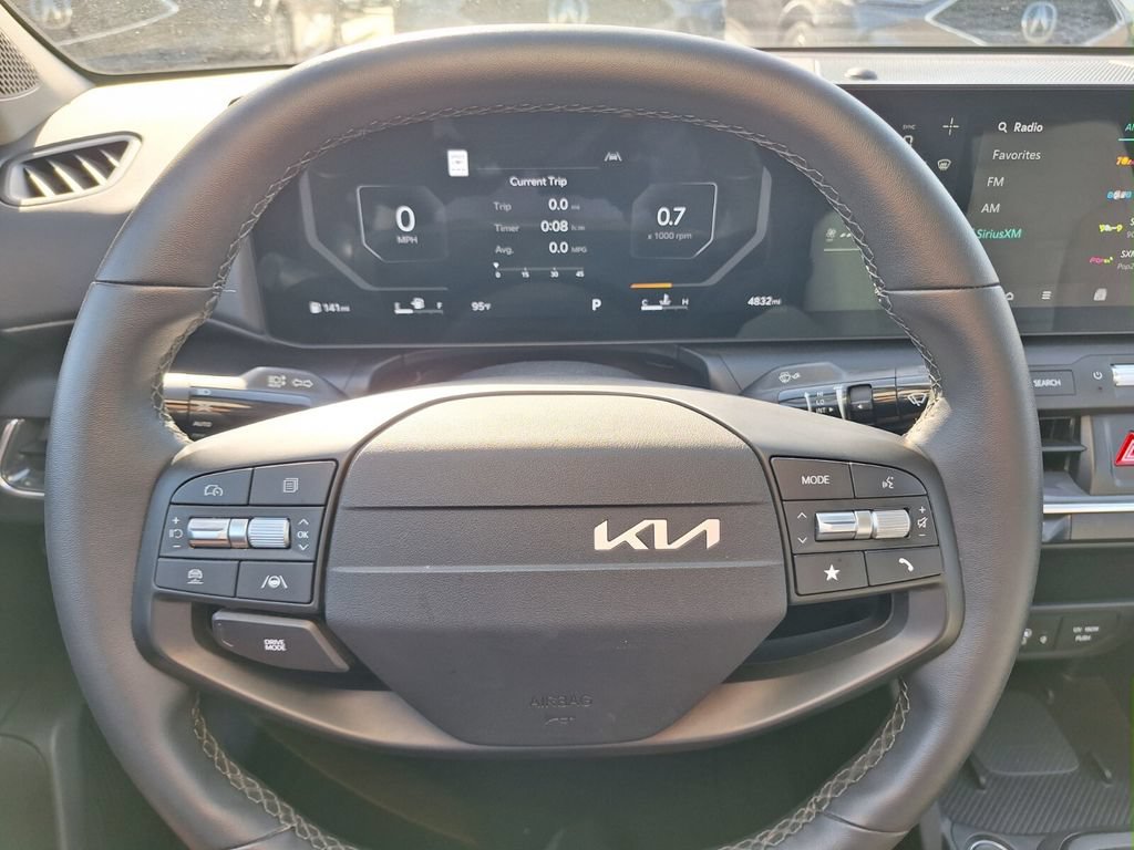 Used 2025 Kia K4 EX FWD image 16