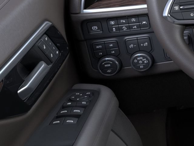 New 2026 Chevrolet Suburban LT w/ Comfort Package AWD/4WD image 22