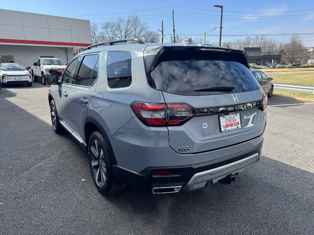 Used 2023 Honda Pilot Elite image 7