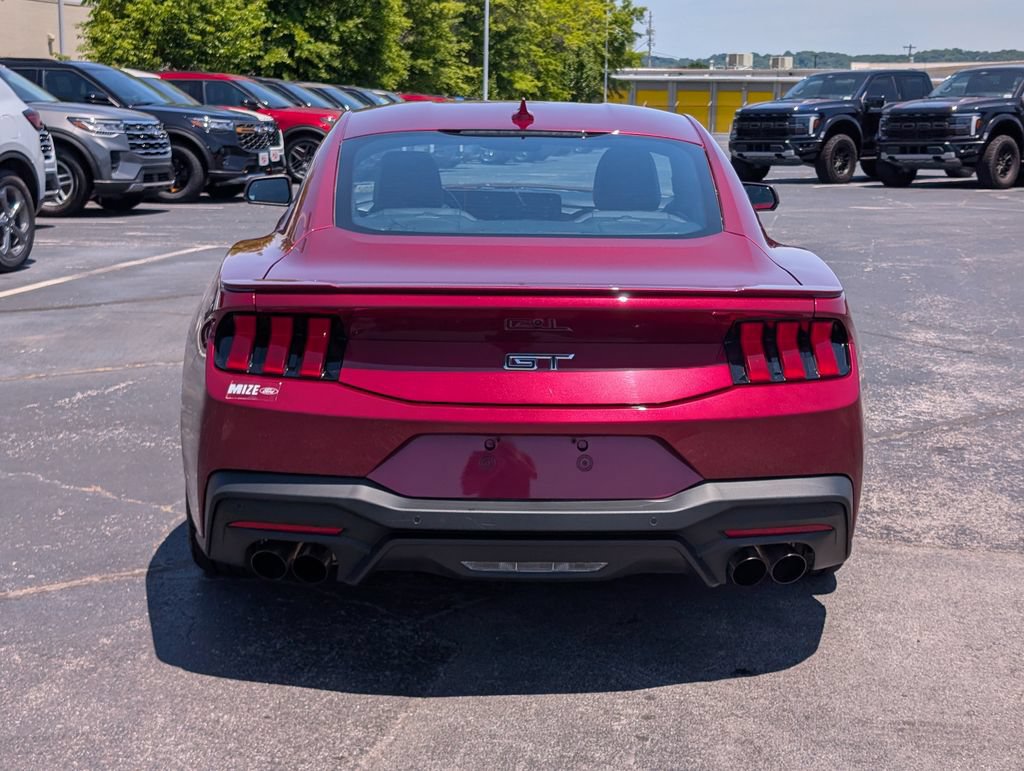 Used 2025 Ford Mustang GT Premium RWD image 8