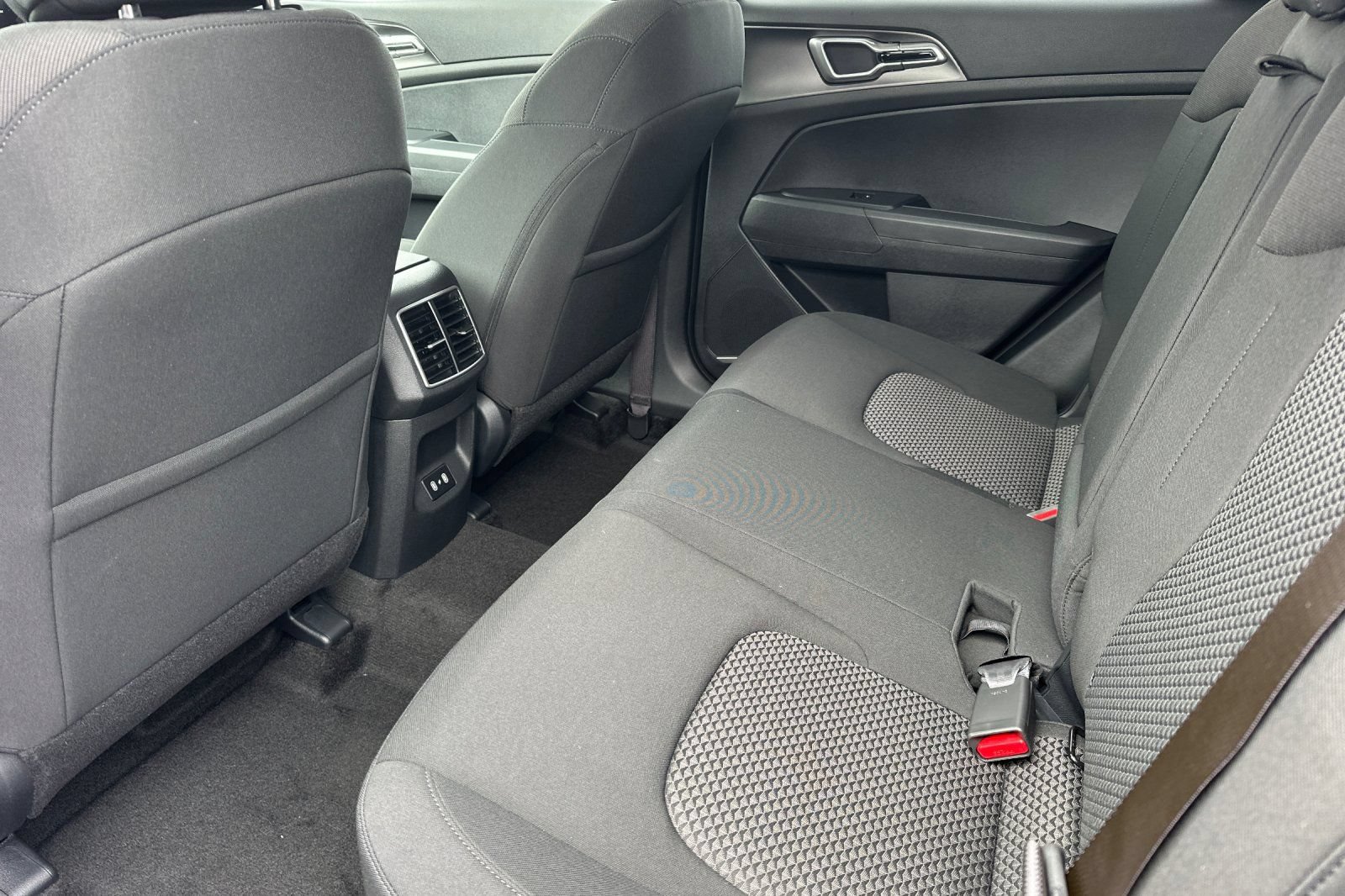New 2026 Kia Sportage LX FWD image 12