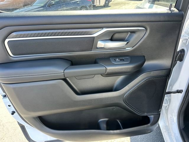 New 2026 RAM 1500 4x4 Crew Cab image 17