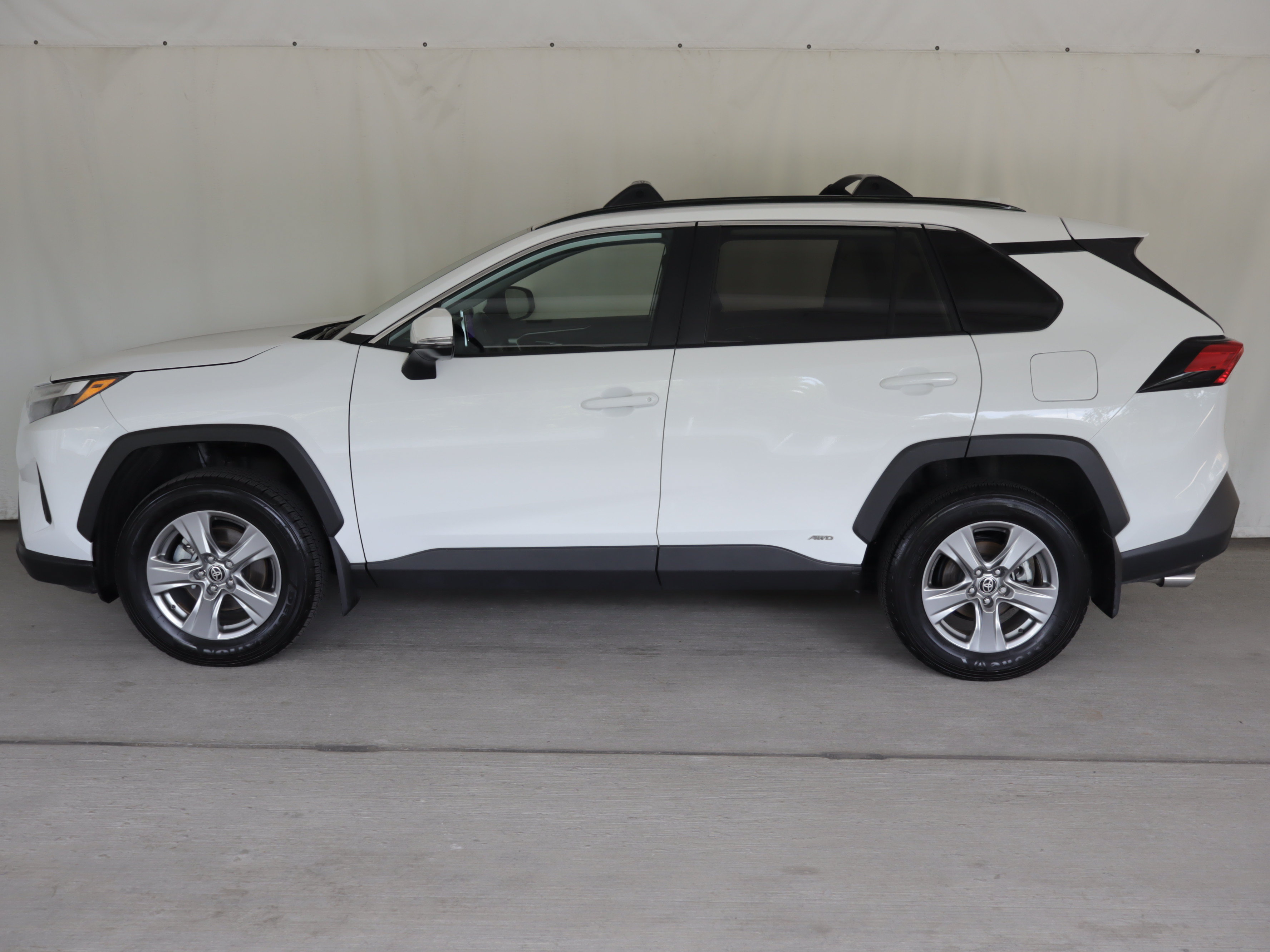 Used 2024 Toyota RAV4 XLE w/ Convenience Package AWD/4WD image 25