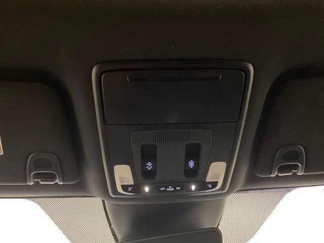 Used 2025 Honda Pilot TrailSport image 14
