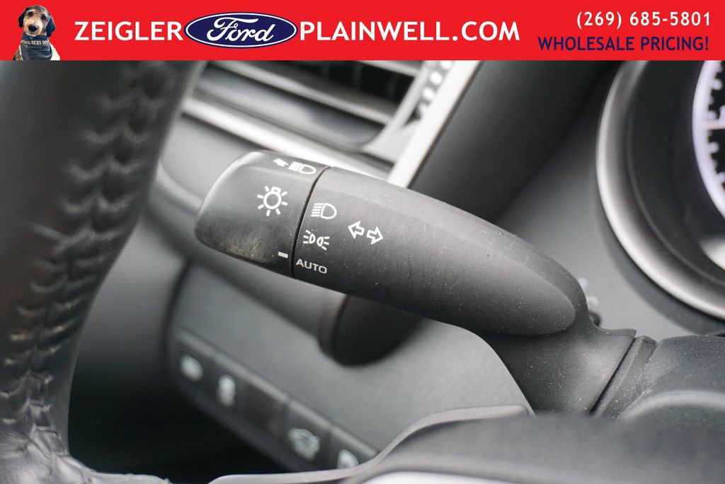 Used 2024 Toyota Camry SE image 24