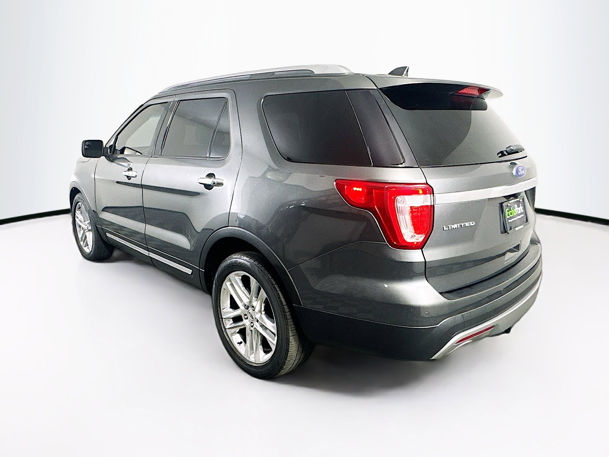 Used 2017 Ford Explorer Limited image 5