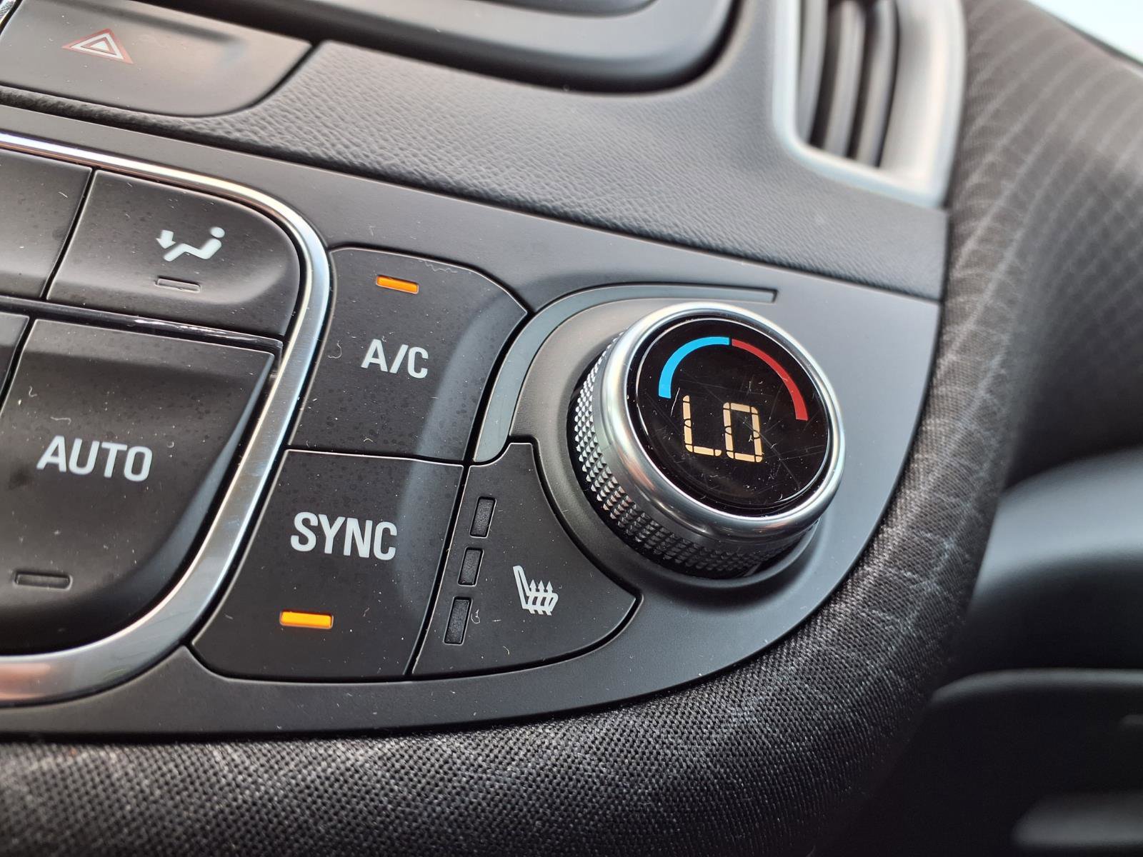 Used 2022 Chevrolet Malibu LT FWD image 6