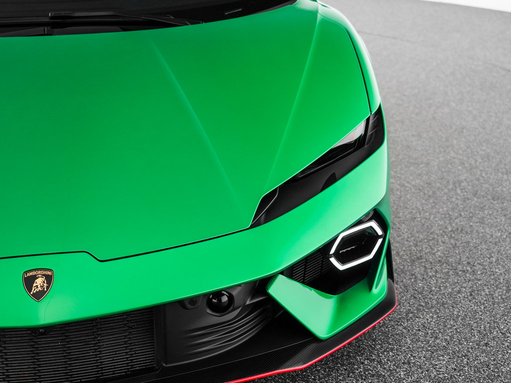Used 2026 Lamborghini Temerario AWD/4WD image 47