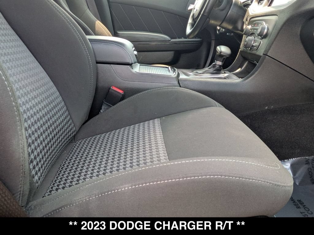 Used 2023 Dodge Charger R/T w/ Blacktop Package RWD image 26