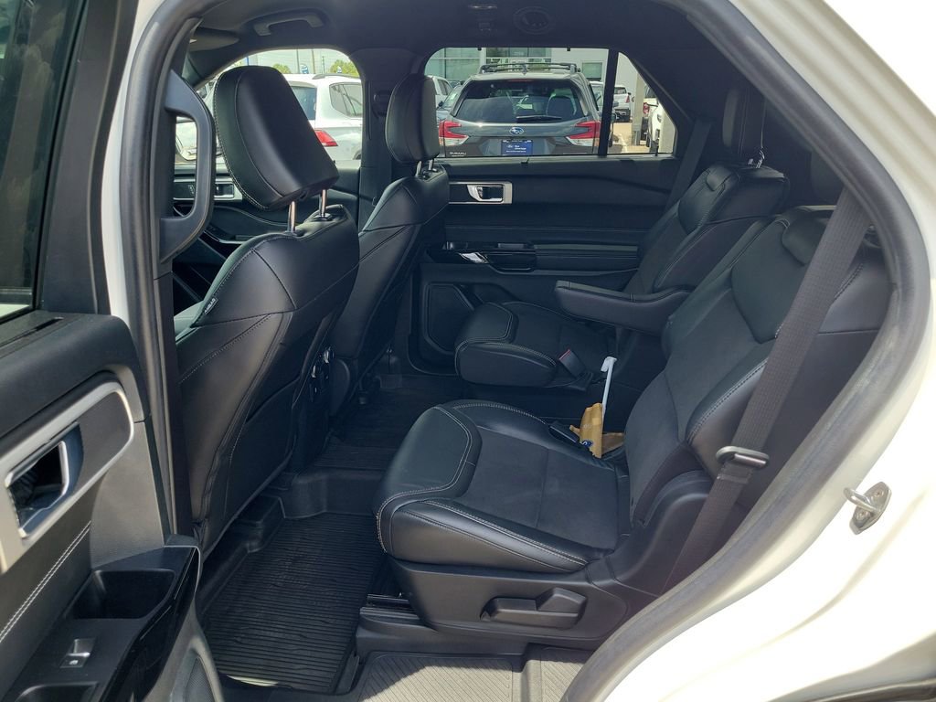 Certified 2022 Ford Explorer ST w/ ST Street Pack image 13