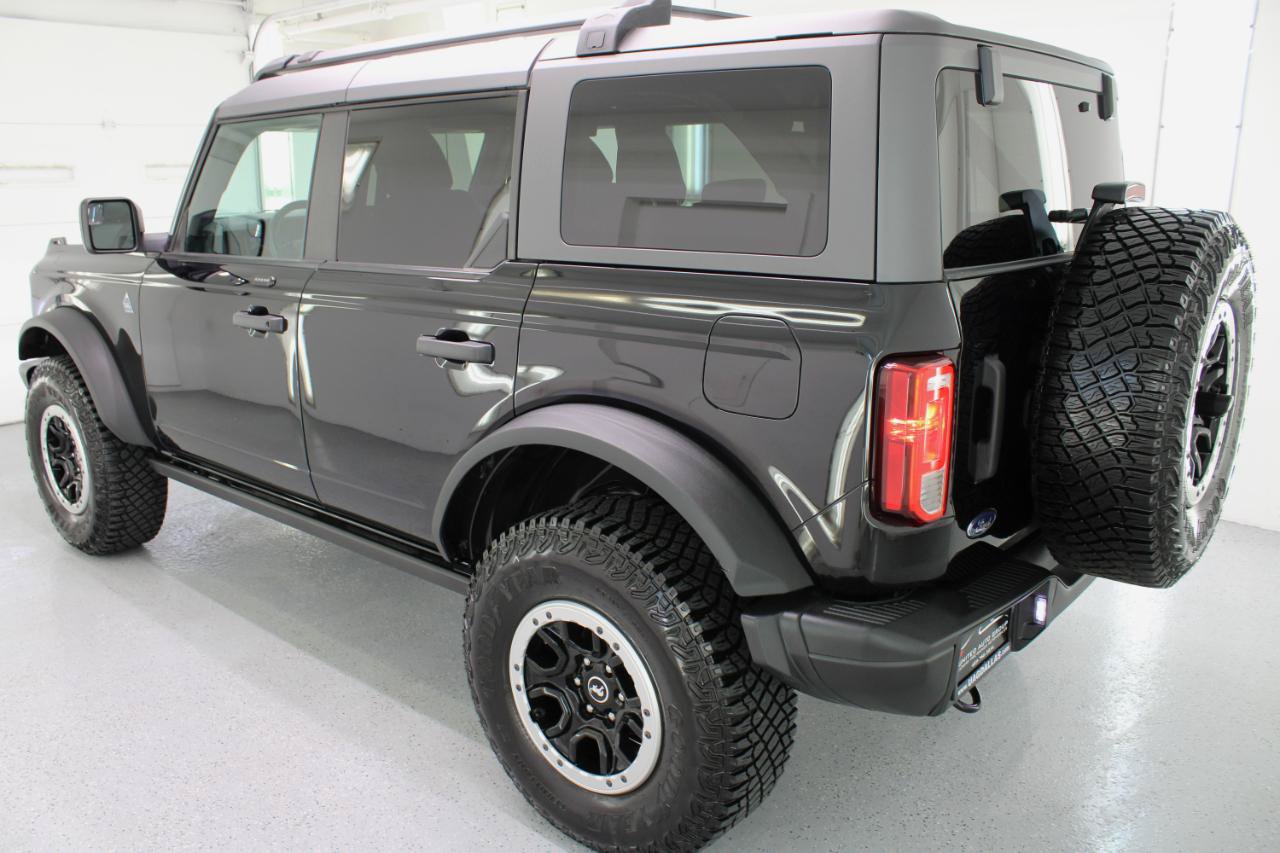 Used 2022 Ford Bronco Black Diamond w/ Sasquatch Package AWD/4WD image 6