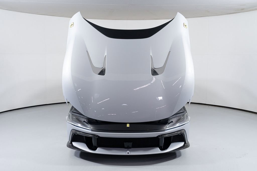 Used 2025 Ferrari 12Cilindri image 8