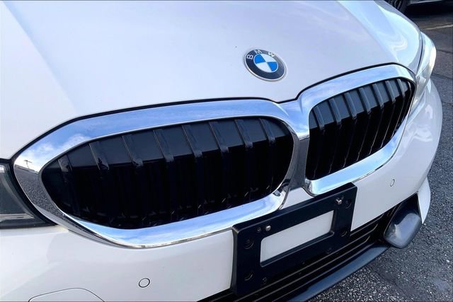 Used 2020 BMW 330i xDrive Sedan w/ Convenience Package image 27