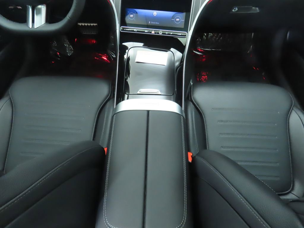 New 2025 Mercedes-Benz C 300 4MATIC Sedan image 18