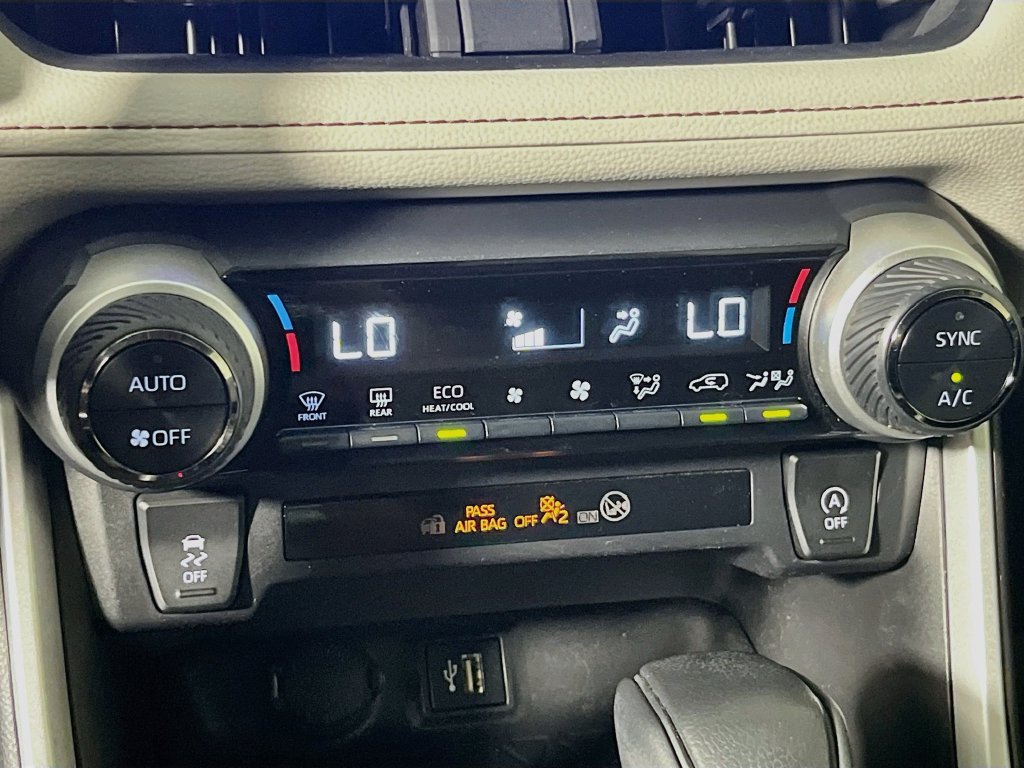 Used 2024 Toyota RAV4 XLE w/ Convenience Package FWD image 25
