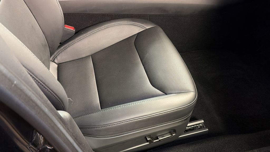 Used 2024 Tesla Model 3 Long Range image 11