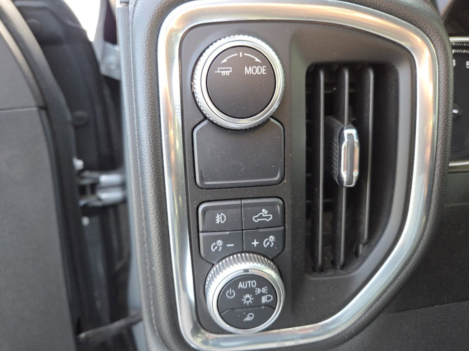 Used 2020 GMC Sierra 1500 SLT w/ SLT Premium Plus Package image 32