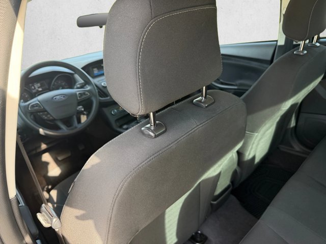 Used 2018 Ford Focus SE FWD image 16