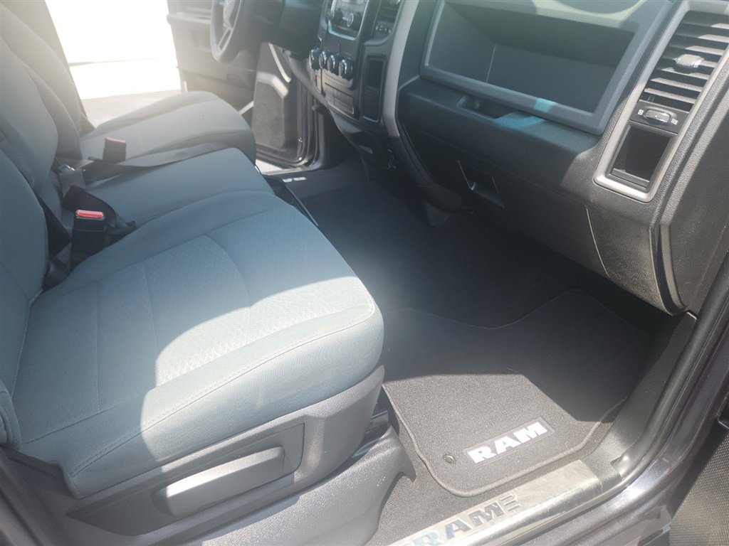 Used 2018 RAM 1500 Express image 12
