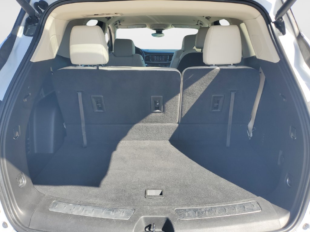 Used 2022 Buick Enclave Essence w/ Sound and Sites Package FWD image 9