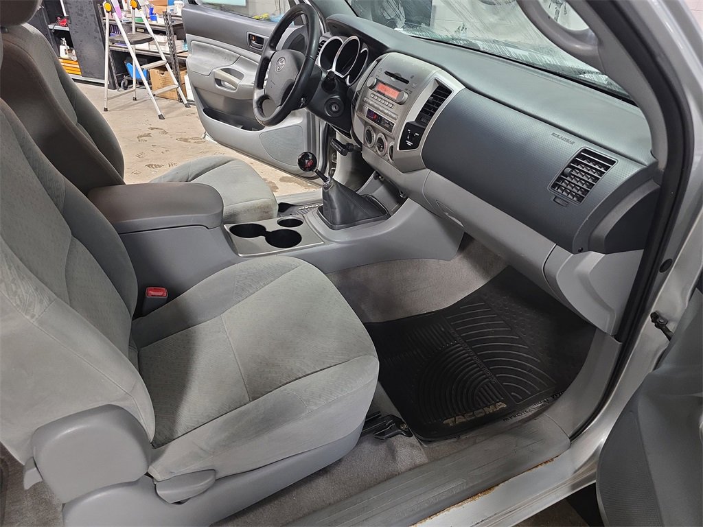 Used 2005 Toyota Tacoma 4x4 Access Cab image 10