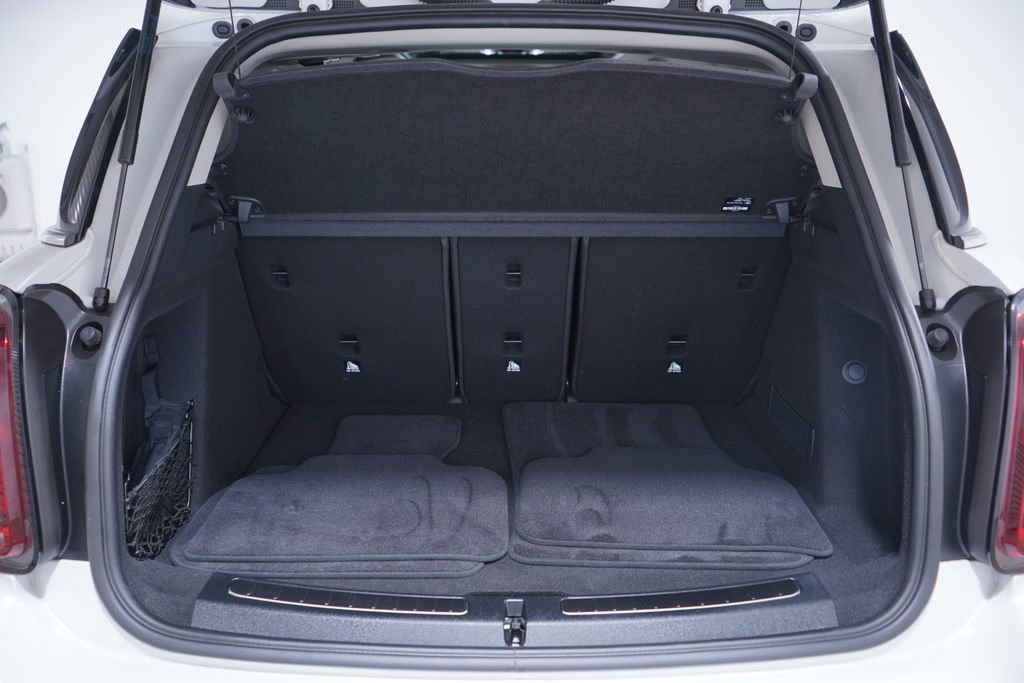 Used 2024 MINI Cooper Countryman S w/ Premium Package image 23