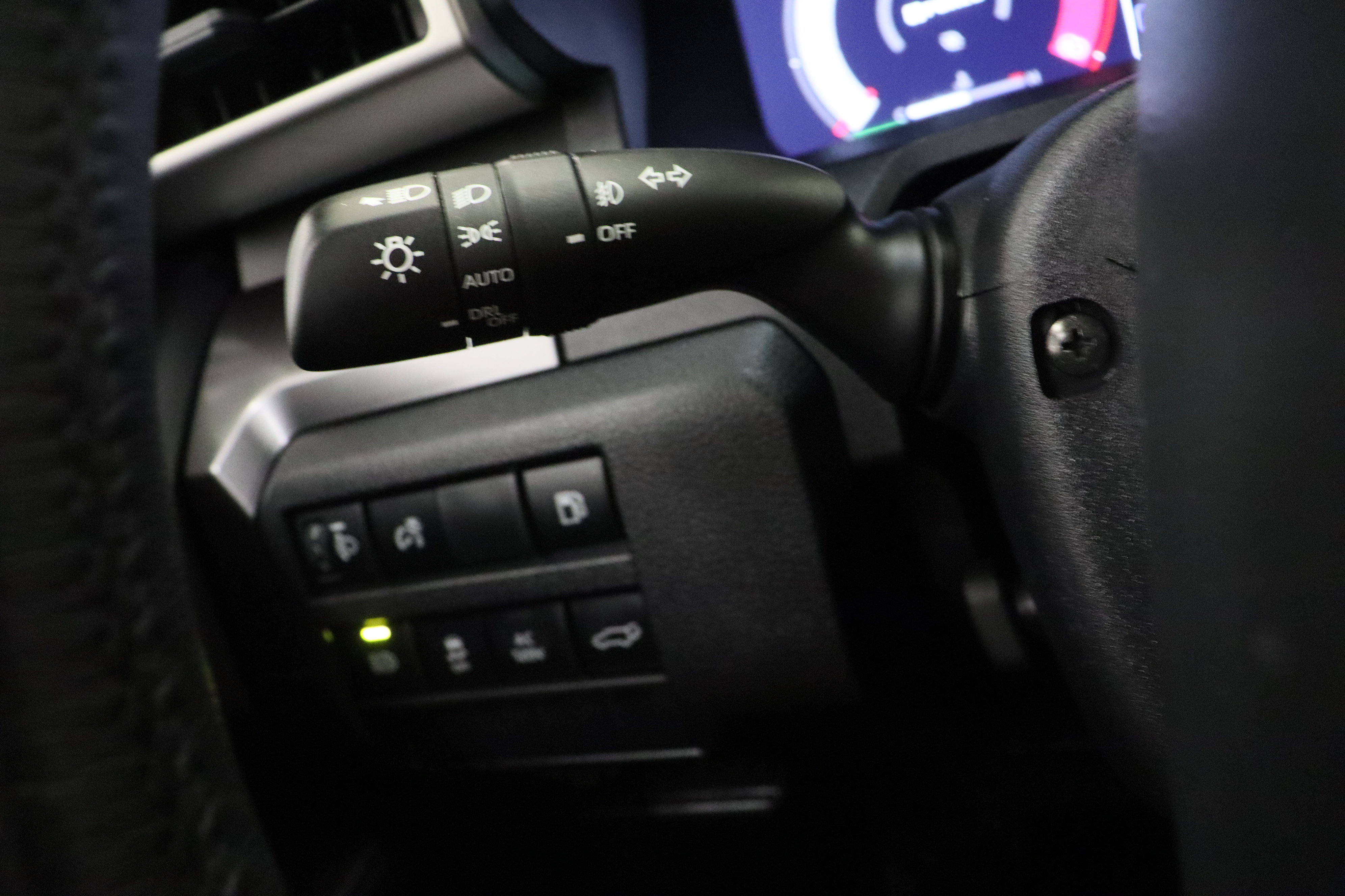Certified 2025 Toyota 4Runner TRD Off-Road Premium w/ Tow Technology Package AWD/4WD image 28