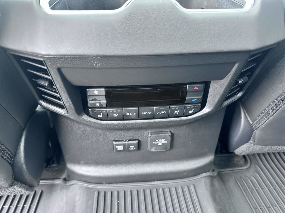 Used 2024 Toyota Sequoia Platinum image 17