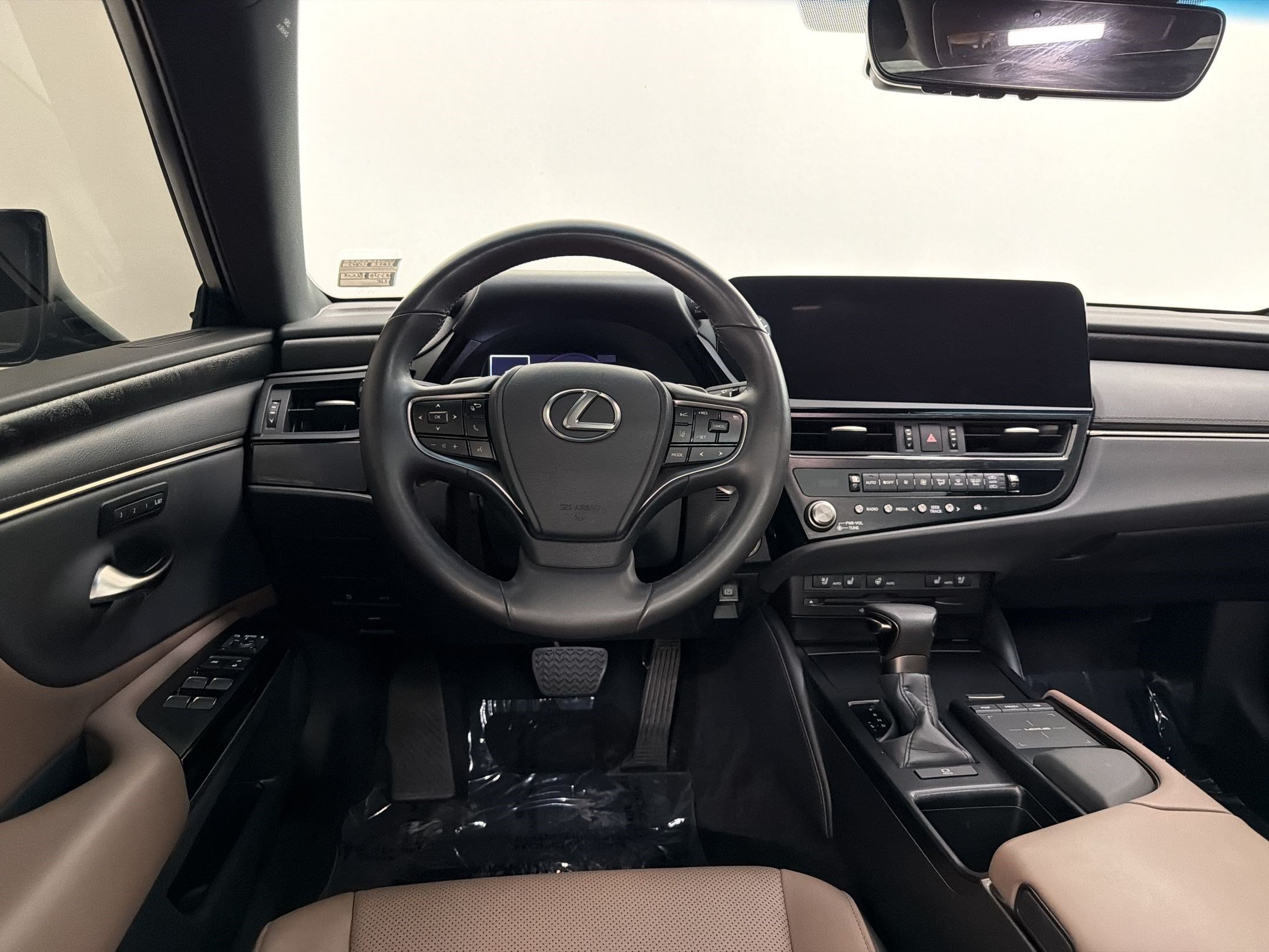 Certified 2022 Lexus ES 350 w/ Premium Package FWD image 35