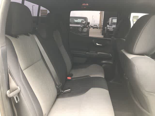 Used 2021 Toyota Tacoma TRD Off-Road w/ Technology Package AWD/4WD image 18