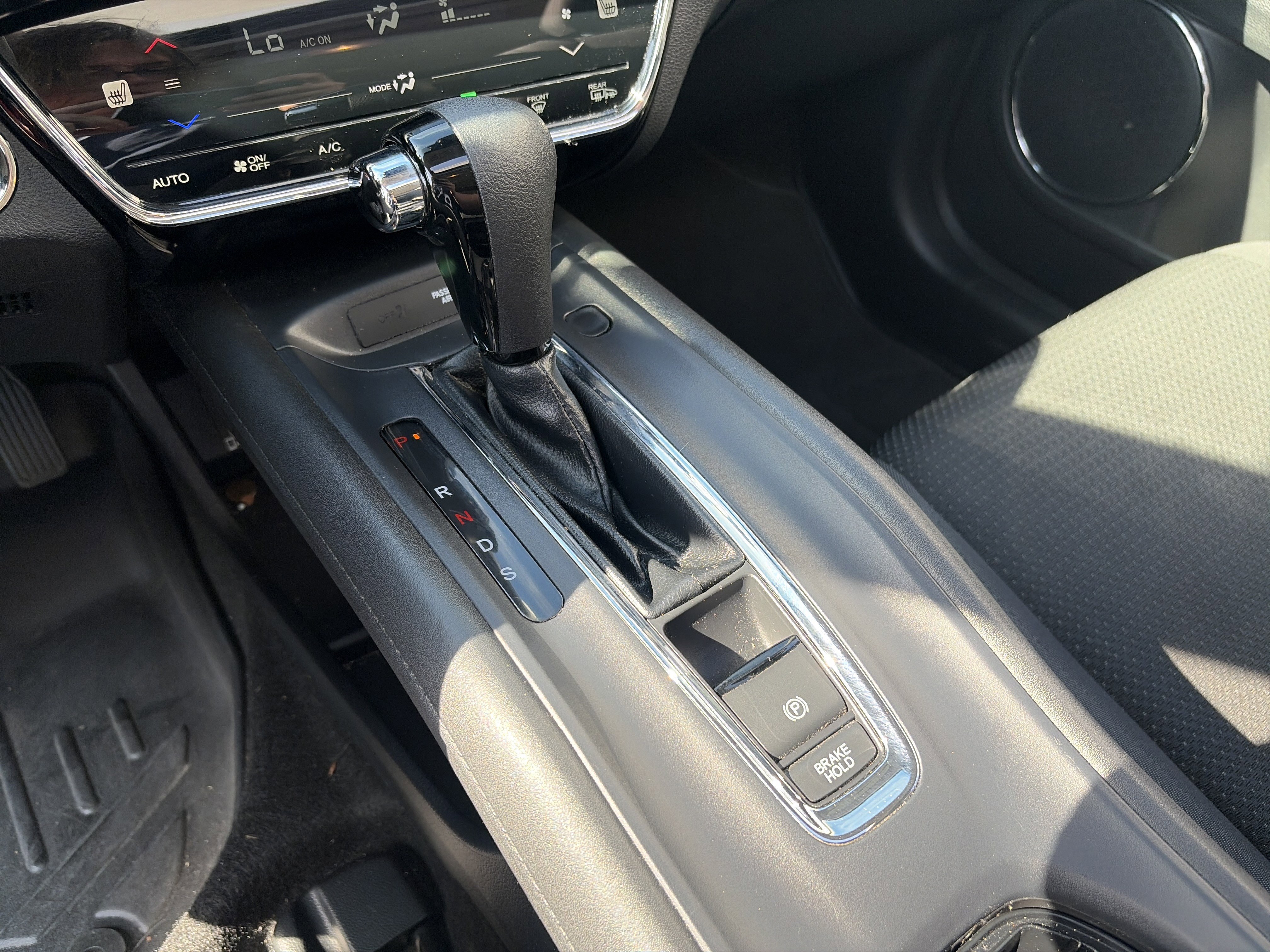 Used 2021 Honda HR-V EX image 42