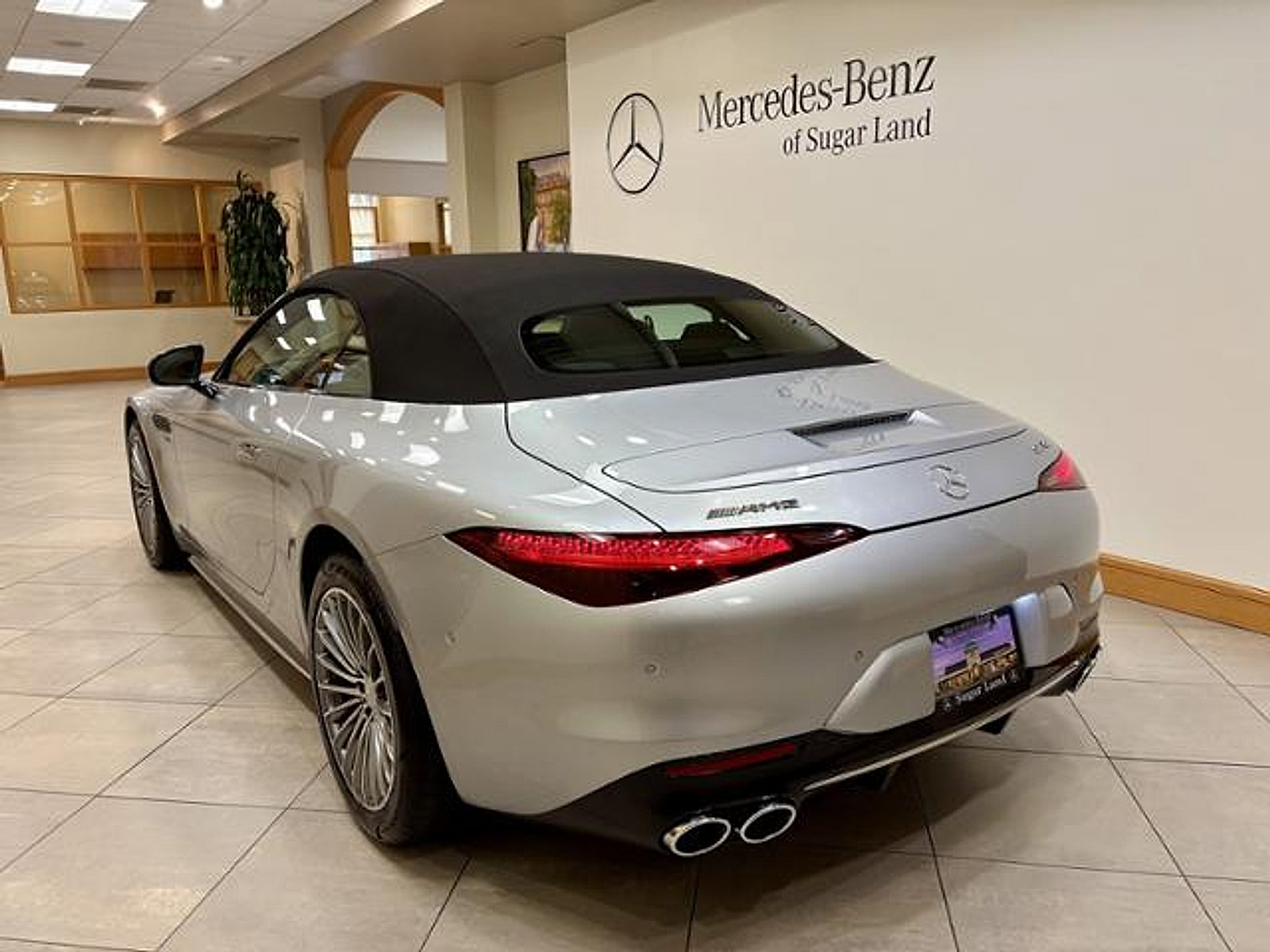 New 2026 Mercedes-Benz SL 43 AMG image 9