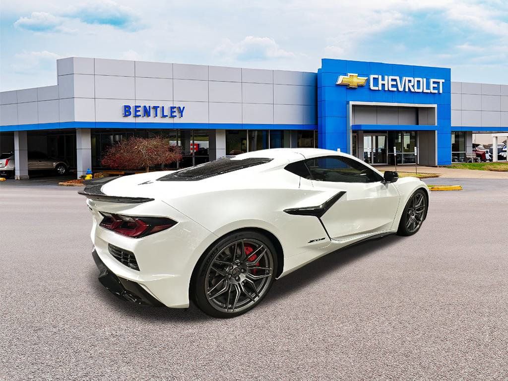 Used 2023 Chevrolet Corvette Z06 w/ Battery Protection Package image 5