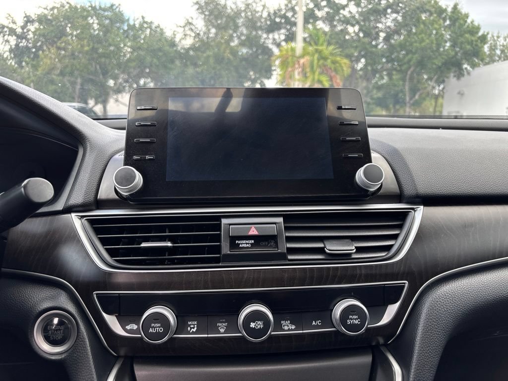 Used 2018 Honda Accord EX image 25