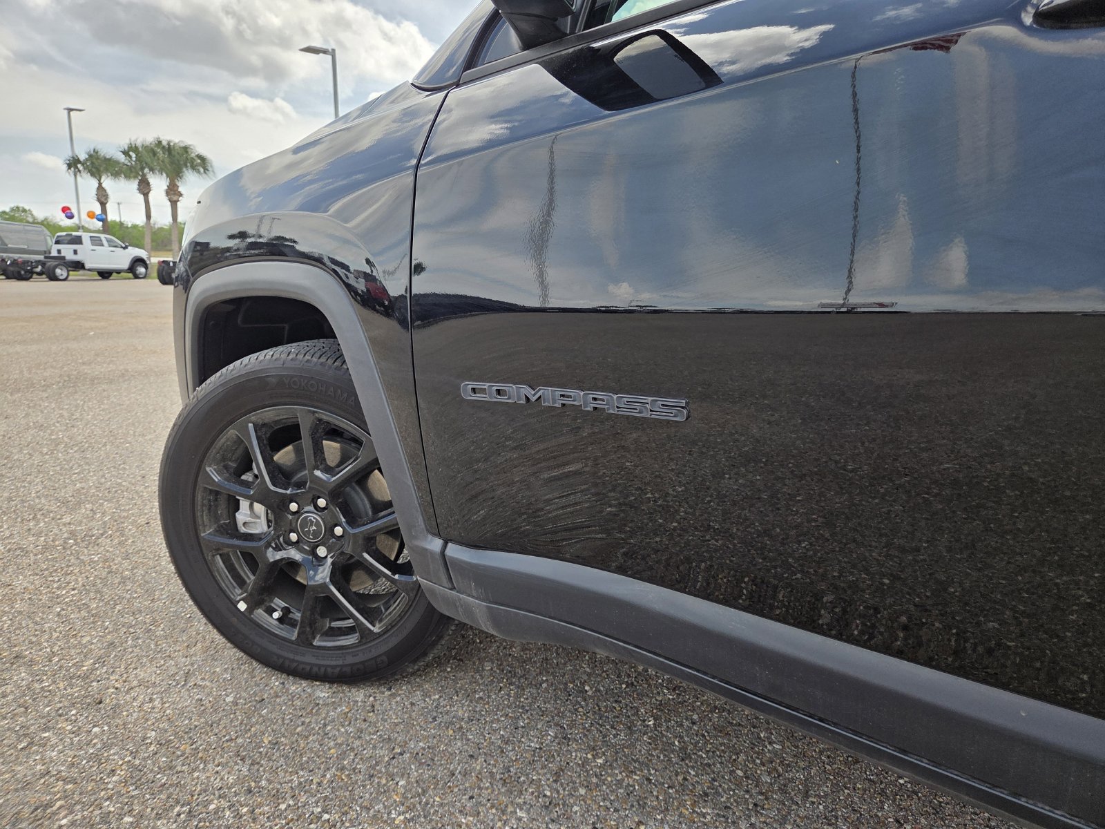 New 2026 Jeep Compass Latitude AWD/4WD image 11