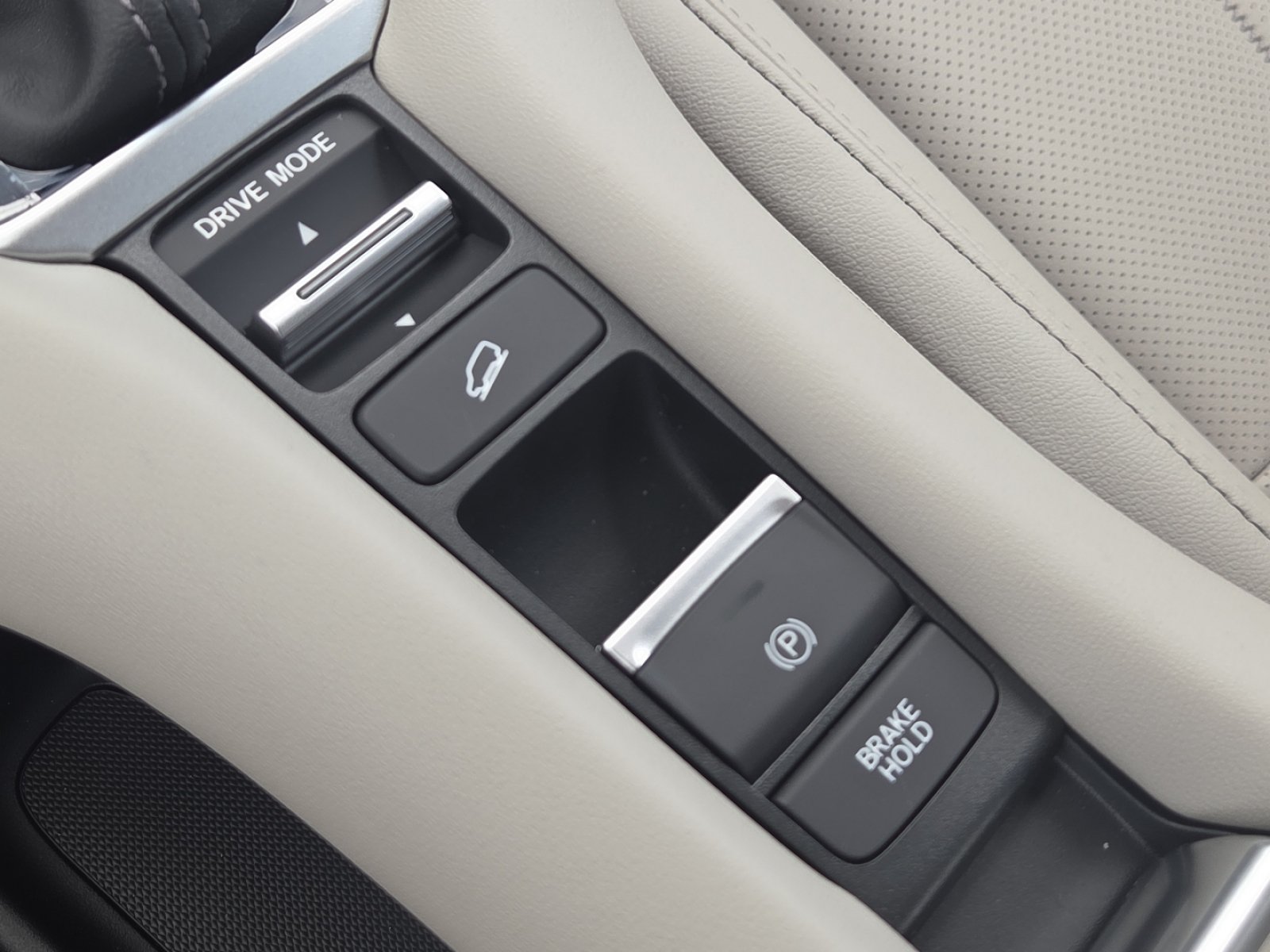 New 2027 Honda HR-V EX-L image 10
