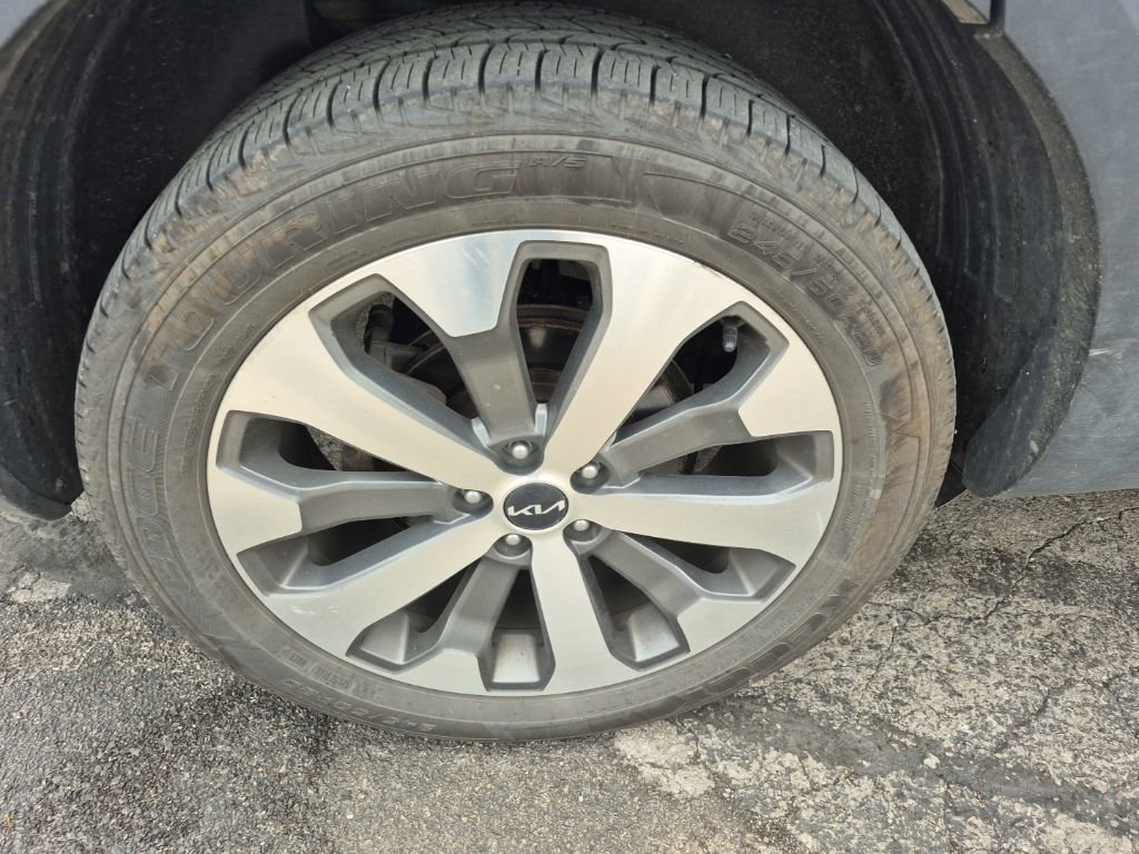 Used 2022 Kia Telluride S AWD/4WD image 8