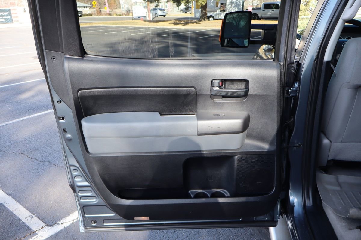 Used 2010 Toyota Tundra 4x4 CrewMax image 24