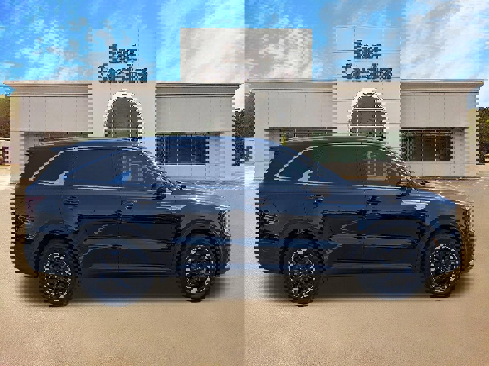 Used 2025 Kia Sorento S FWD image 2