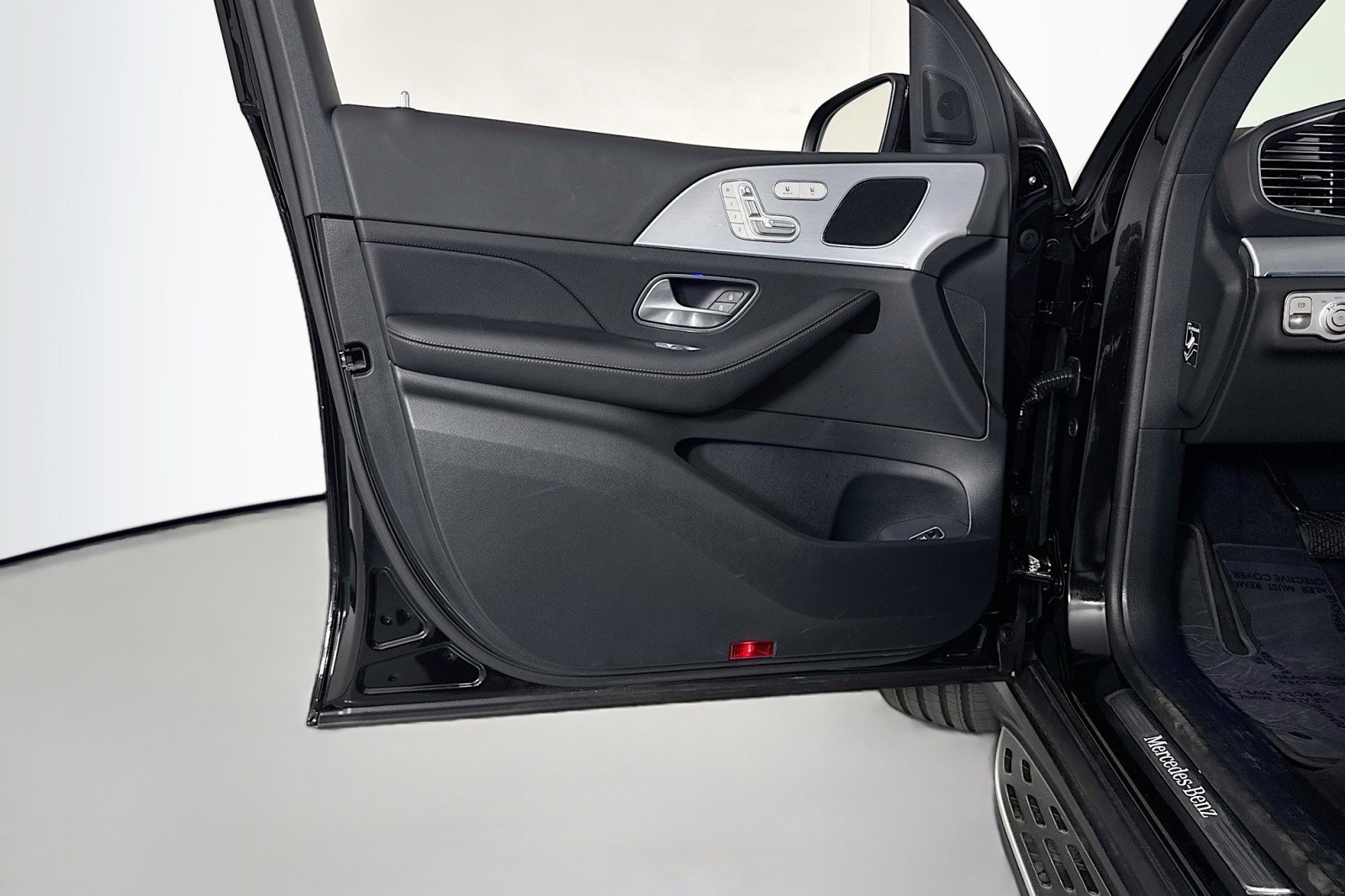 Certified 2025 Mercedes-Benz GLE 450 4MATIC image 21