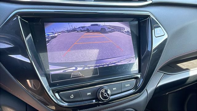 Used 2022 Chevrolet TrailBlazer RS w/ Sun and Liftgate Package FWD image 21
