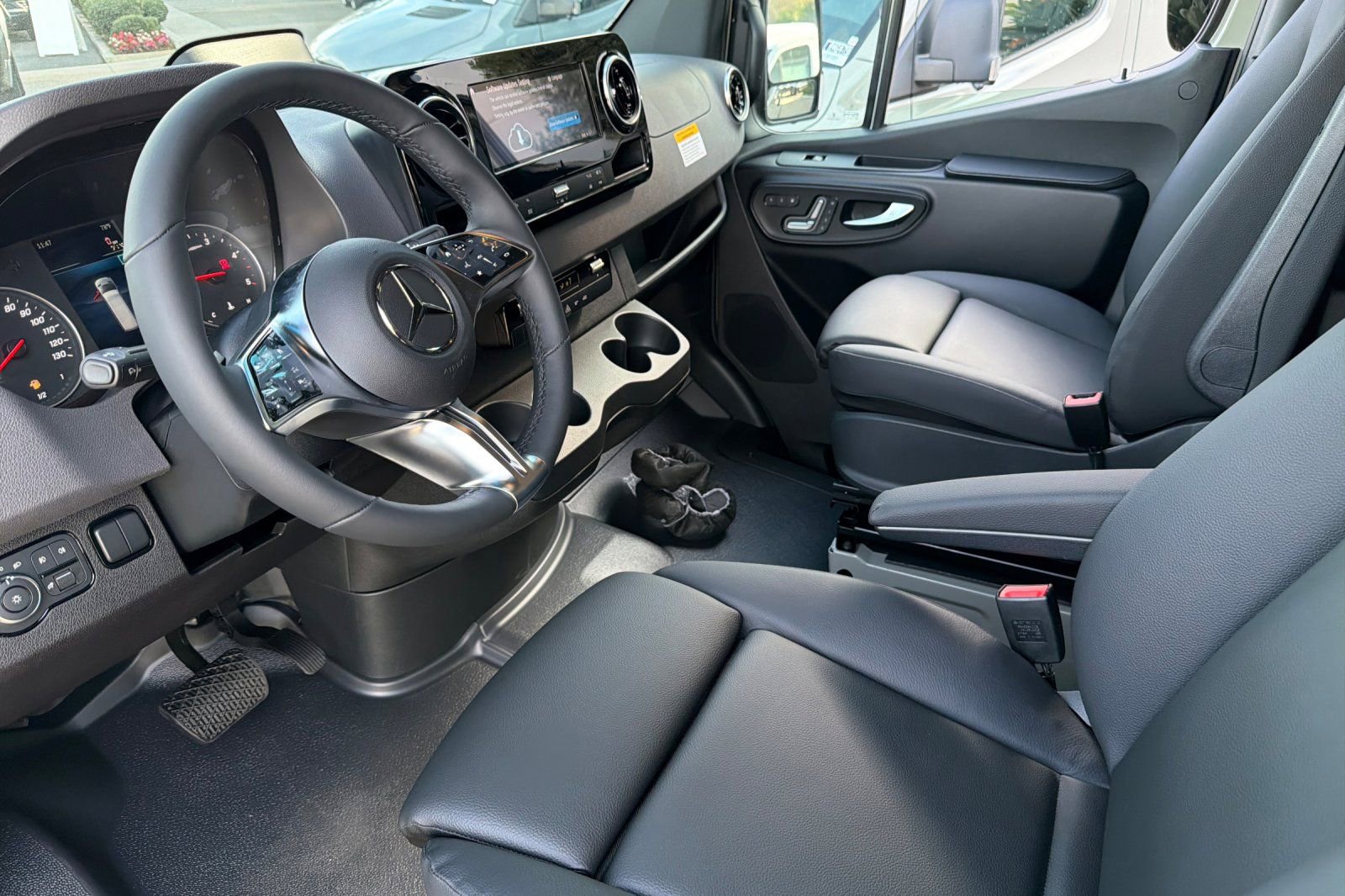 New 2026 Mercedes-Benz Sprinter 144 Cargo image 9