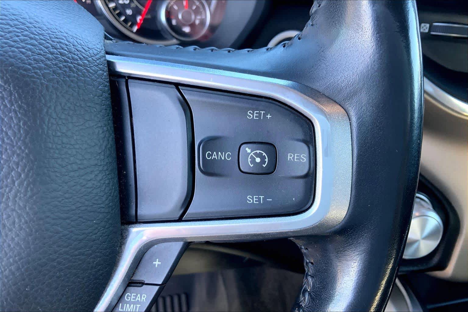 Used 2022 RAM 1500 Laramie AWD/4WD image 25