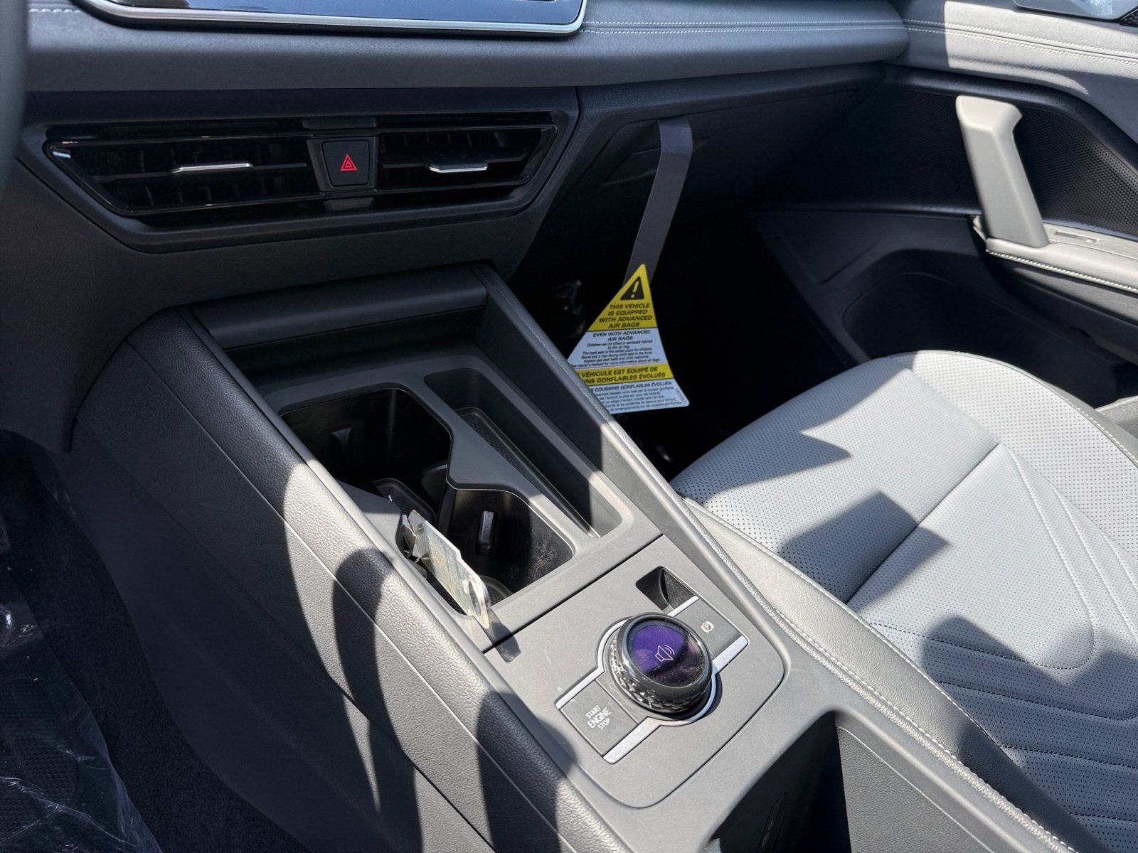 New 2026 Volkswagen Tiguan SE FWD image 13