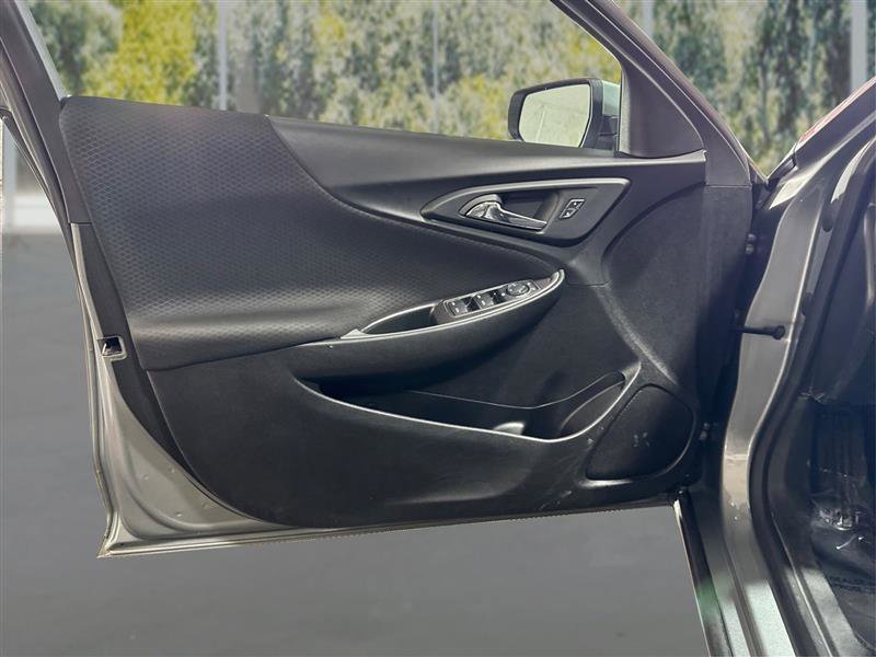 Used 2023 Chevrolet Malibu LT image 18