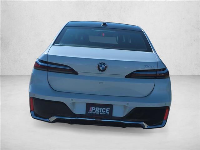 Certified 2025 BMW 740i RWD image 7