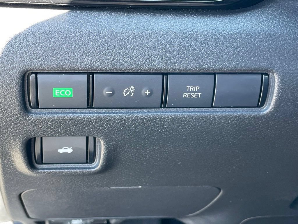 Certified 2021 Nissan Sentra SV FWD image 15