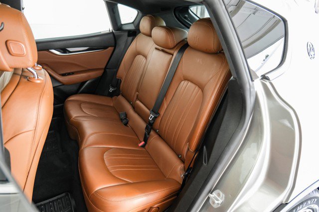 Used 2017 Maserati Levante S image 38