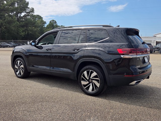 Certified 2026 Volkswagen Atlas SE FWD image 10
